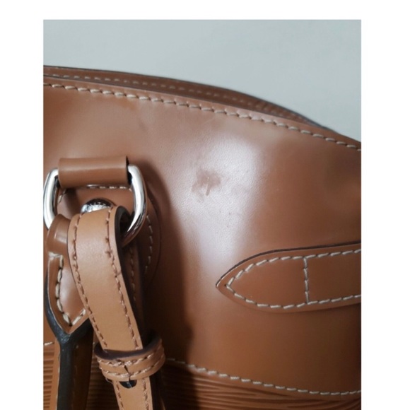 Authentic Louis Vuitton Epi Passy GM Shoulder
Hand Bag Brown with shoulder strap - Picture 12 of 15